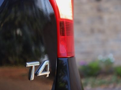 2014 Volvo V60 T4 Black – Scandinavian Luxury in a Sleek Estate