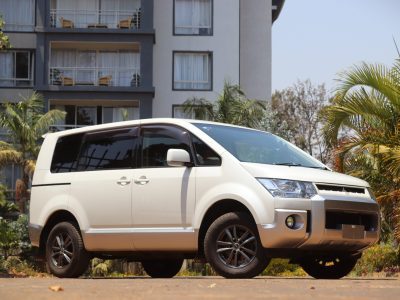 🚐 2017 Mitsubishi Delica – White | Diesel/Petrol