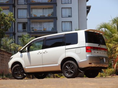 🚐 2017 Mitsubishi Delica – White | Diesel/Petrol