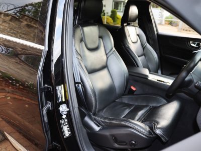 🚘 2018 Volvo XC60 D4 Inscription – Black