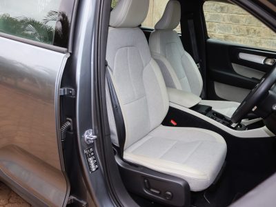 🚙 2018 Volvo XC40 Grey | 2000CC Petrol | Luxury Compact SUV