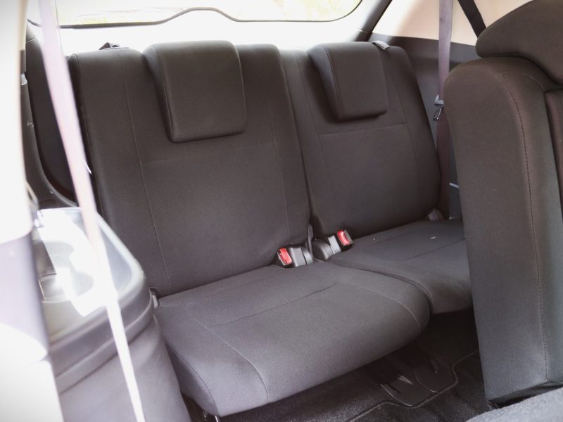 🚘 2017 Mitsubishi Outlander | The Perfect Blend of Power, Comfort & Versatility