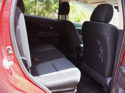 🚘 2017 Mitsubishi Outlander | The Perfect Blend of Power, Comfort & Versatility