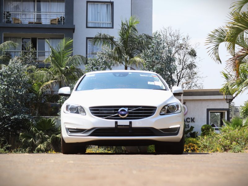 🚘 VOLVO V60 D4 2018 – Scandinavian Luxury Meets Precision Performance! ☀️