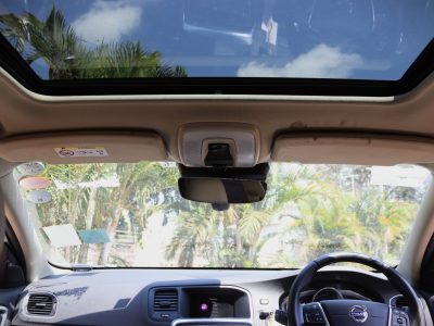 🚘 VOLVO V60 D4 2018 – Scandinavian Luxury Meets Precision Performance! ☀️