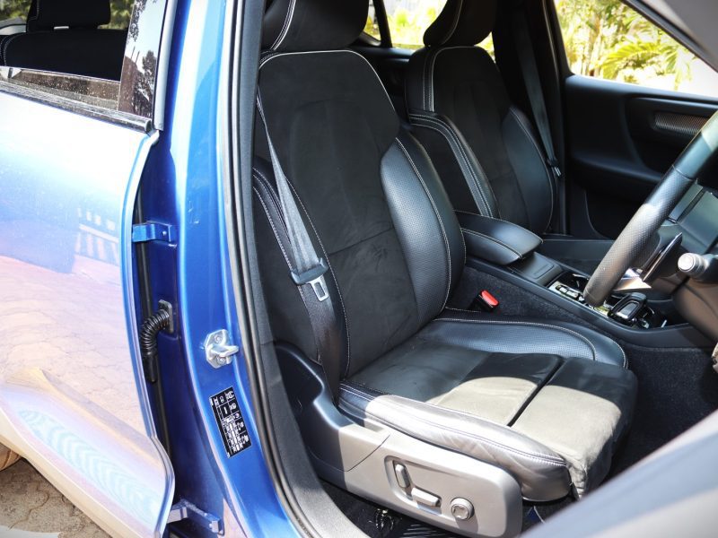 🔥 VOLVO XC40 R-DESIGN 2018 – Blue Beauty, Bold Spirit! 💙