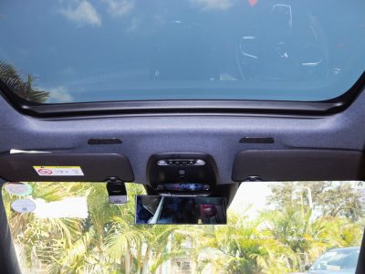 🔥 VOLVO XC40 R-DESIGN T5 2018 – White Elegance, Bold Power! 🤍🚗