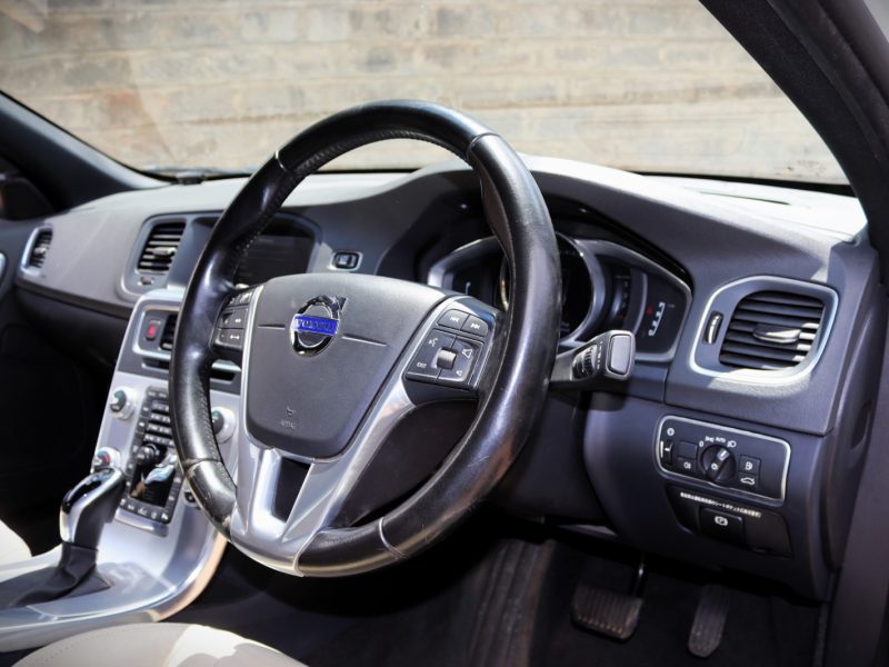 🤍 VOLVO S60 D4 2018 | SCANDINAVIAN LUXURY MEETS DIESEL POWER 🤍