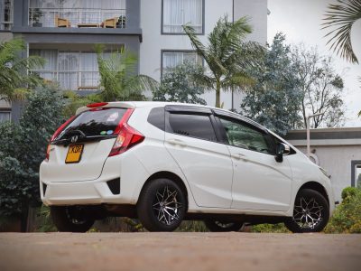 🌟 2017 HONDA FIT — WHITE PERFECTION THAT FITS YOUR LIFE! 🤍🚘