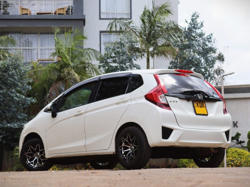 🌟 2017 HONDA FIT — WHITE PERFECTION THAT FITS YOUR LIFE! 🤍🚘