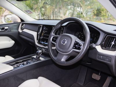 🥇 2018 VOLVO XC60 D4 INSCRIPTION — BRONZE LUXURY REDEFINED ✨🚘