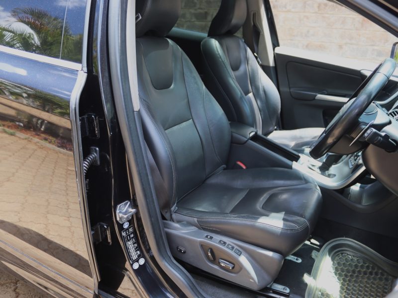 🖤 2015 VOLVO XC60 D4 | POWER, ELEGANCE & SAFETY REDEFINED 🇸🇪✨