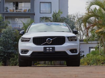 🤍 2018 VOLVO XC40 R-DESIGN WHITE | SPORTY ELEGANCE, SCANDINAVIAN POWER 🚙✨