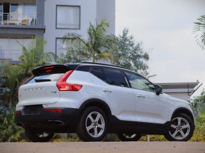 🤍 2018 VOLVO XC40 R-DESIGN WHITE | SPORTY ELEGANCE, SCANDINAVIAN POWER 🚙✨