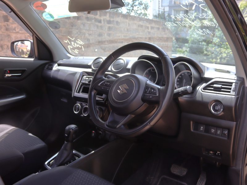 🚗 THE NEW 2018 SUZUKI SWIFT BLACK | SPORTY, STYLISH & EFFICIENT! ⚡️