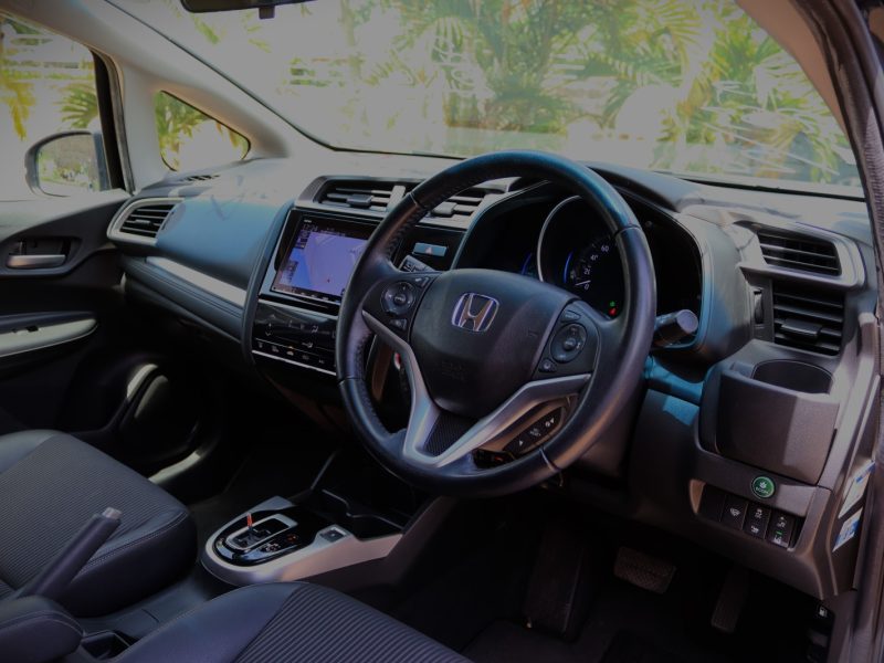 💚 2018 HONDA FIT HYBRID — SMART, STYLISH & SUPER EFFICIENT! 🚗⚡