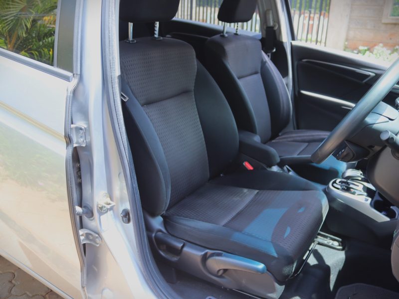 💚 2018 HONDA FIT HYBRID — SMART, STYLISH & SUPER EFFICIENT! 🚗⚡