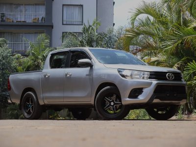 💪 2019 TOYOTA HILUX DOUBLE CAB REVO — BUILT TO CONQUER EVERY TERRAIN! 🚙🔥