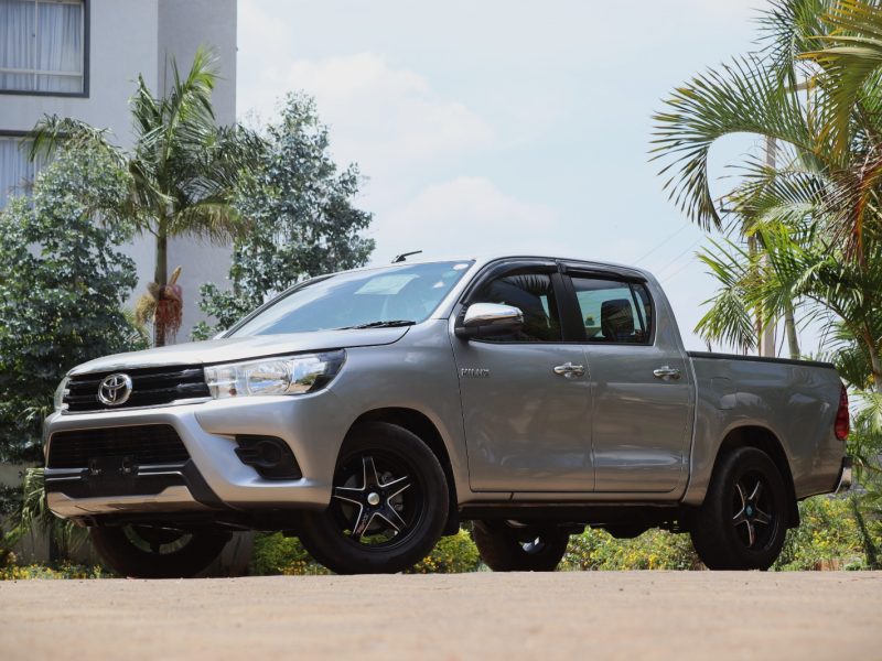 💪 2019 TOYOTA HILUX DOUBLE CAB REVO — BUILT TO CONQUER EVERY TERRAIN! 🚙🔥