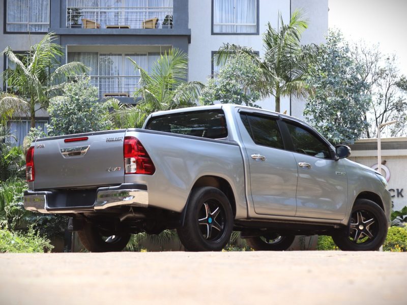 💪 2019 TOYOTA HILUX DOUBLE CAB REVO — BUILT TO CONQUER EVERY TERRAIN! 🚙🔥