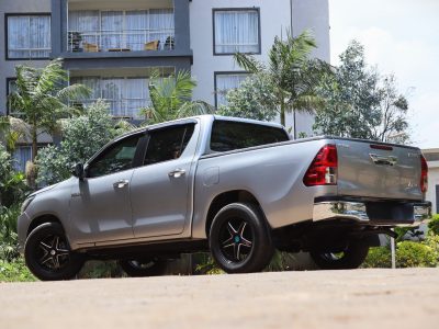 💪 2019 TOYOTA HILUX DOUBLE CAB REVO — BUILT TO CONQUER EVERY TERRAIN! 🚙🔥