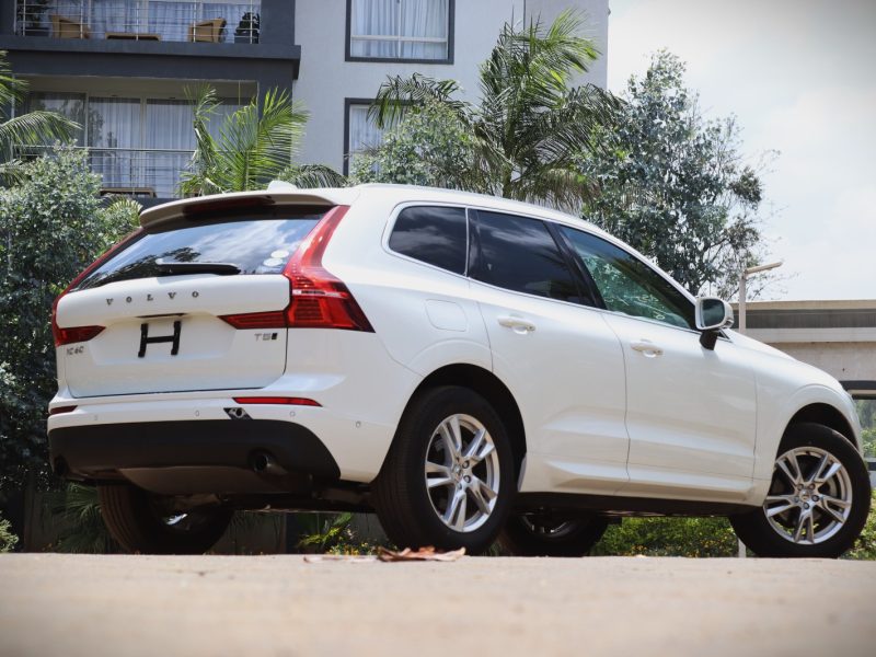 🤍 2019 VOLVO XC60 T5 — ELEGANCE MEETS POWER IN PURE WHITE! 🚙✨