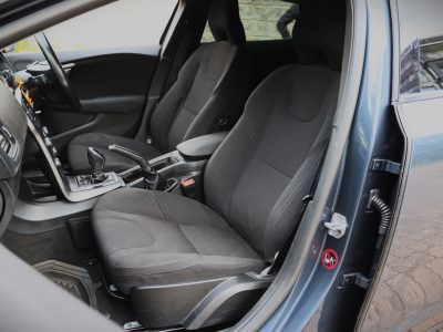 🔵 2017 VOLVO V40 T3 – BLUE | PREMIUM HATCHBACK • TURBO PERFORMANCE • SCANDINAVIAN DESIGN