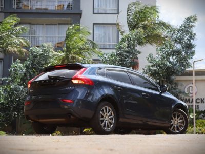 🔵 2017 VOLVO V40 T3 – BLUE | PREMIUM HATCHBACK • TURBO PERFORMANCE • SCANDINAVIAN DESIGN