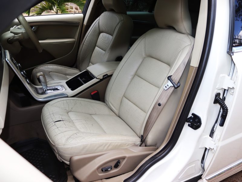 🤍 2010 VOLVO S80 – ELEGANT WHITE | 2500CC PETROL TURBO • EXECUTIVE LUXURY SEDAN