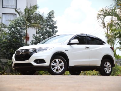 🤍 2018 HONDA VEZEL HYBRID – WHITE | 1500CC PETROL-HYBRID • COMPACT SUV • SUPER FUEL-EFFICIENT