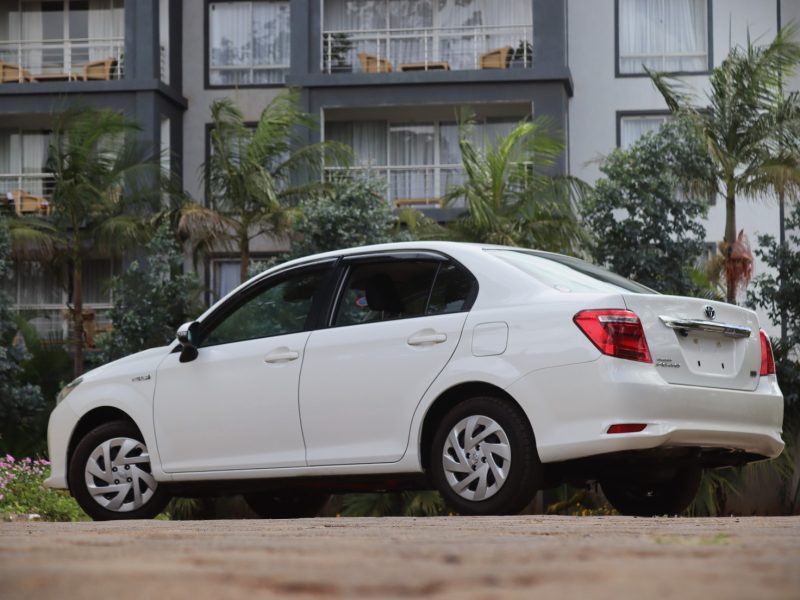 🤍 2018 TOYOTA AXIO HYBRID – PEARL WHITE | 1500CC PETROL-HYBRID • SUPER FUEL-EFFICIENT • COMFORTABLE SEDAN