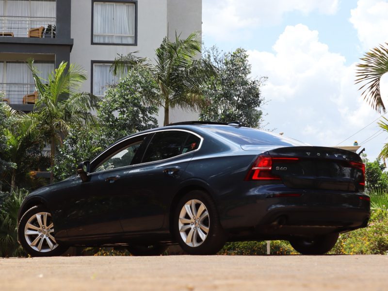 🔵 2020 VOLVO S60 T4 – BLUE | 2000CC PETROL TURBO • LUXURY SEDAN • PREMIUM PERFORMANCE