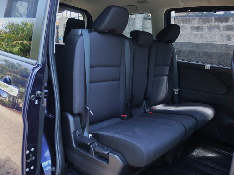 Nissan Serena 2018 – Blue | 2000CC Petrol | Spacious 7/8-Seater MPV