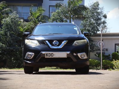Nissan X-Trail – Black | YOM 2014 | 2000CC Petrol • Sunroof