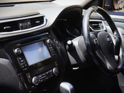 Nissan X-Trail – Black | YOM 2014 | 2000CC Petrol • Sunroof