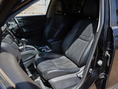 Nissan X-Trail – Black | YOM 2014 | 2000CC Petrol • Sunroof