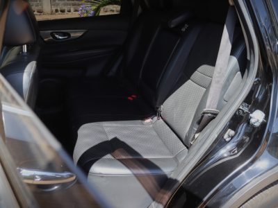 Nissan X-Trail – Black | YOM 2014 | 2000CC Petrol • Sunroof