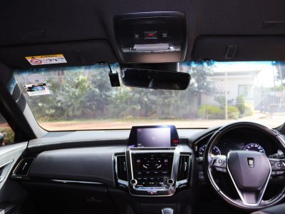 Toyota Crown RS – YOM 2018 | 2500CC Petrol • Silver Exterior Luxury • Performance • Executive Presence