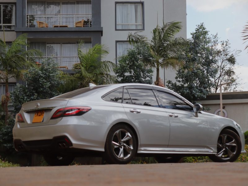 Toyota Crown RS – YOM 2018 | 2500CC Petrol • Silver Exterior Luxury • Performance • Executive Presence