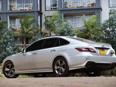 Toyota Crown RS – YOM 2018 | 2500CC Petrol • Silver Exterior Luxury • Performance • Executive Presence