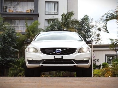 Volvo V60 Cross Country – YOM 2018 | 2000CC Diesel Adventure • Comfort • Scandinavian Precision