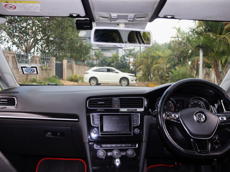 🔥 VOLKSWAGEN GOLF GTI – 2014 | Sporty 1400CC Petrol in Stunning White