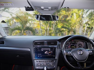 ⚡ VOLKSWAGEN GOLF – 2017 | Sporty & Efficient 1400CC Petrol in Sleek Black Compact • Stylish • Dynamic Driving Experience