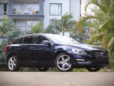 💙 VOLVO V60 – 2018 | Elegant N-Blue Wagon with a Strong 2000CC Diesel Engine Stylish • Practical • Scandinavian Luxury
