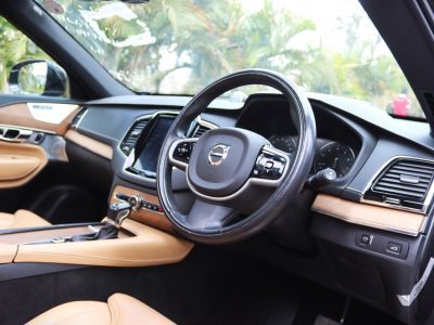 VOLVO XC90 T6 – 2019 | Twin-Turbo Luxury in a Bold, Elegant Black Finish Flagship Power • Premium Comfort • Distinct Scandinavian Excellence