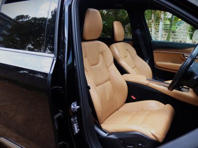 VOLVO XC90 T6 – 2019 | Twin-Turbo Luxury in a Bold, Elegant Black Finish Flagship Power • Premium Comfort • Distinct Scandinavian Excellence