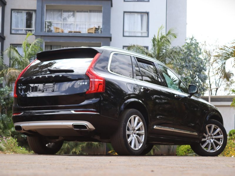 VOLVO XC90 T6 – 2019 | Twin-Turbo Luxury in a Bold, Elegant Black Finish Flagship Power • Premium Comfort • Distinct Scandinavian Excellence