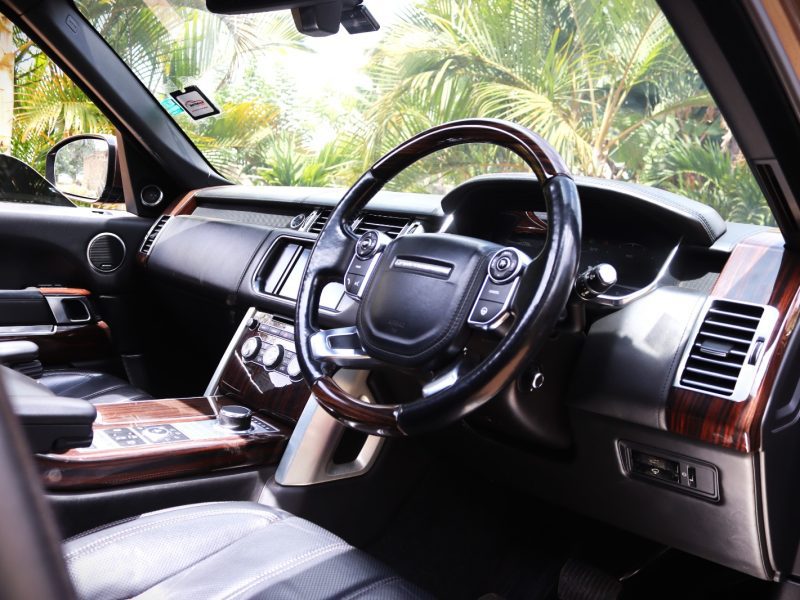 🖤 RANGE ROVER VOGUE – 2016 | Prestige SUV with a Powerful 3000CC Diesel SDV6 Engine Full-Size Luxury • Unmatched Comfort • Signature British Craftsmanship