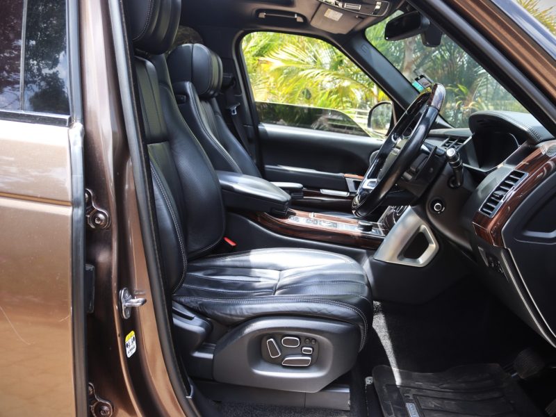 🖤 RANGE ROVER VOGUE – 2016 | Prestige SUV with a Powerful 3000CC Diesel SDV6 Engine Full-Size Luxury • Unmatched Comfort • Signature British Craftsmanship