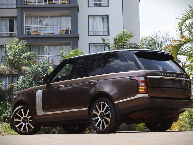 🖤 RANGE ROVER VOGUE – 2016 | Prestige SUV with a Powerful 3000CC Diesel SDV6 Engine Full-Size Luxury • Unmatched Comfort • Signature British Craftsmanship